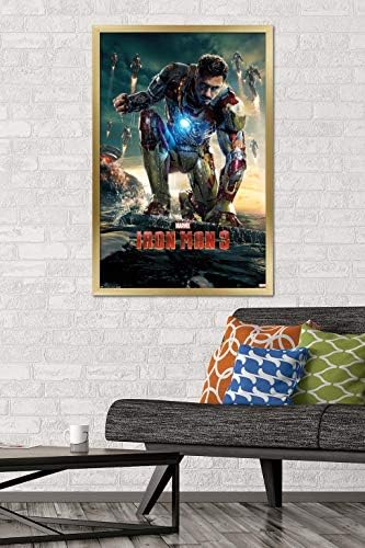 Международни тенденции на Кино Вселената на Marvel - Железният човек 3 - Плакат на стената на един лист, 22,375 x 34, Версия в златна